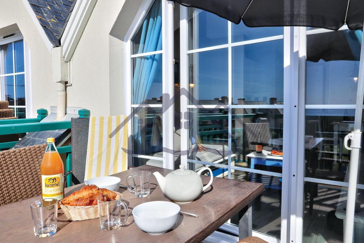 Localise Au Guilvinec: Seaside Retreat with Pool and Garden Views Apartment Exterior photo